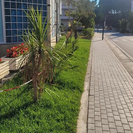 Lovely Durres * Golem (Tirana)