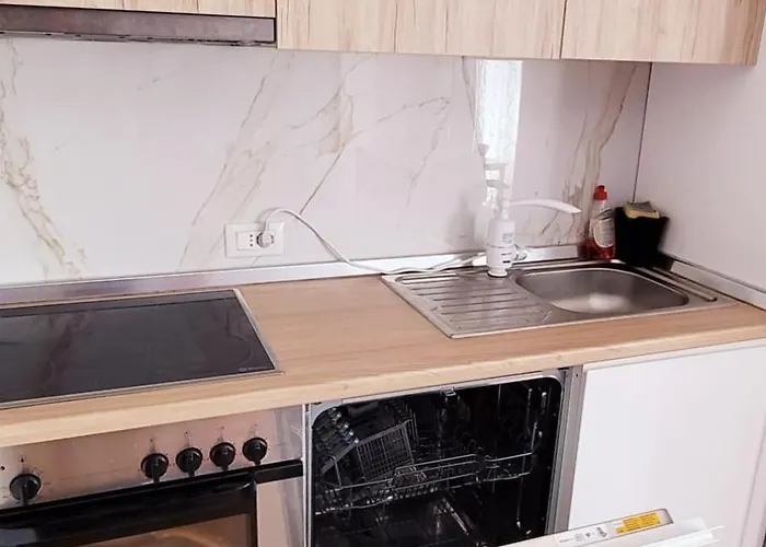 Lovely Durres Golem (Tirana)